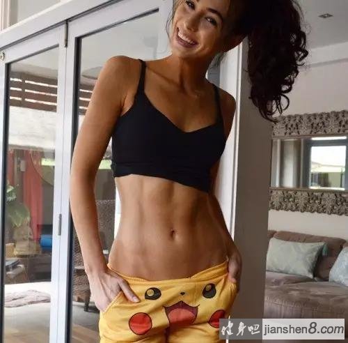 ЦĽŮDanielle Robertson ֱ